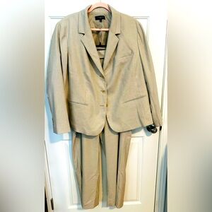 Women’s Talbot Pant Suit